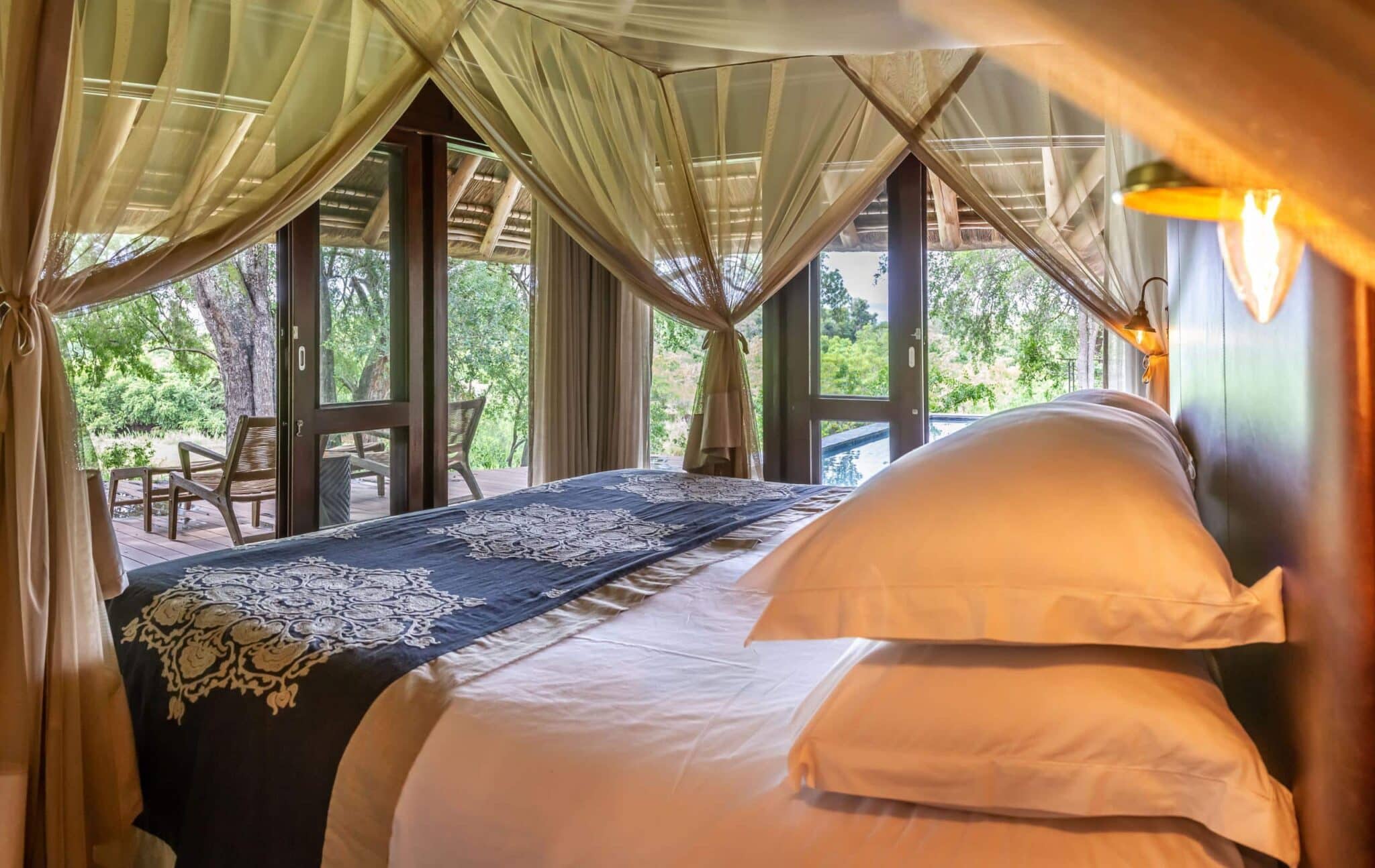 Dulini Leadwood Lodge 3 Day Safari